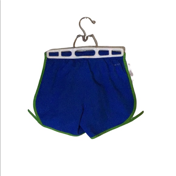 Youth Nike dri fit lined athletic shorts in great preowned condition. Size large - Picture 3 of 11